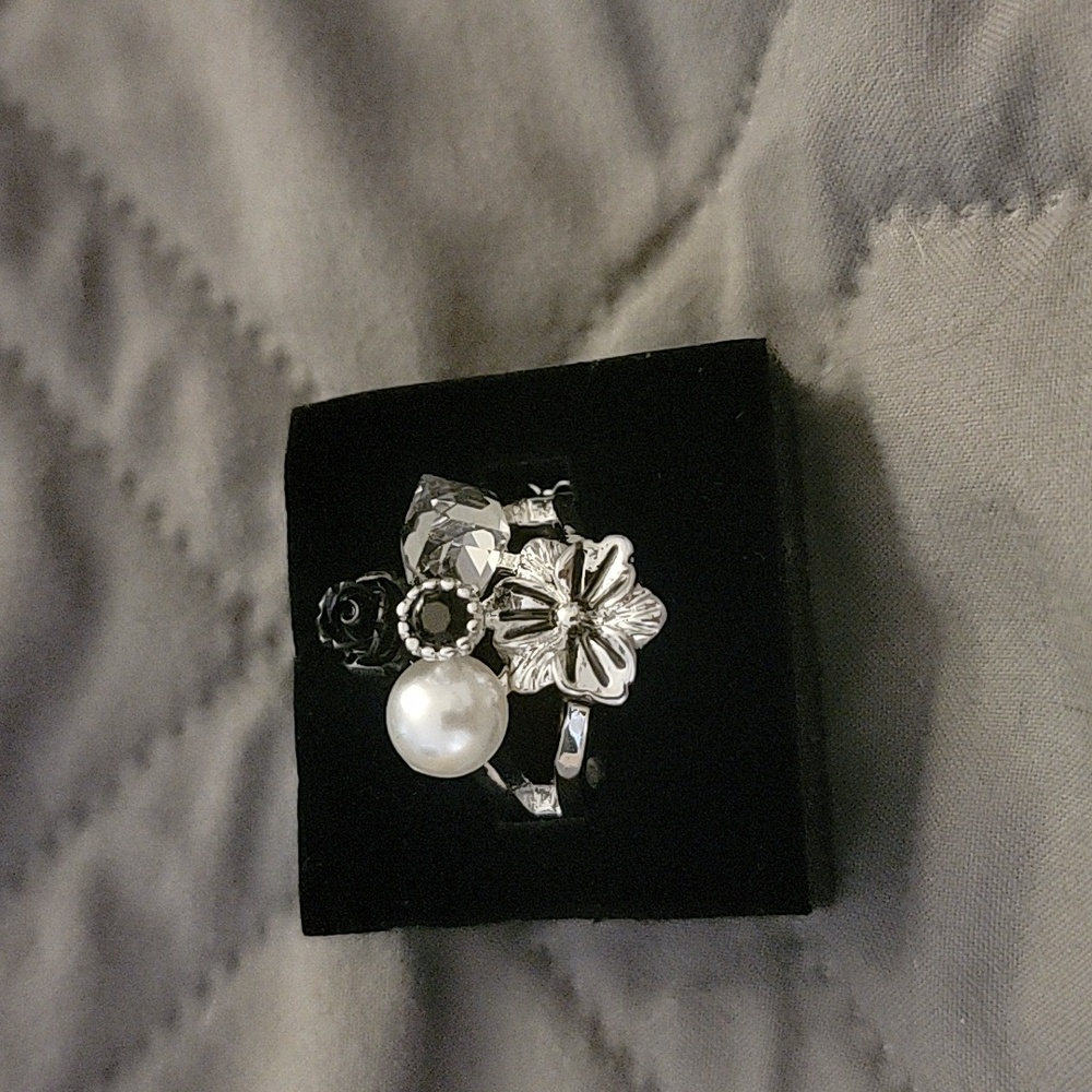 🪁New! Flower Ring